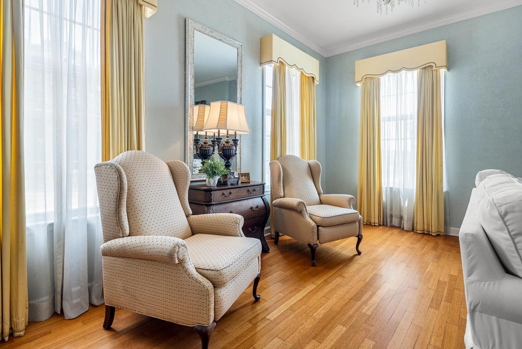 Beland Mansion-Royal Crown Suite! Форт-Смит Экстерьер фото